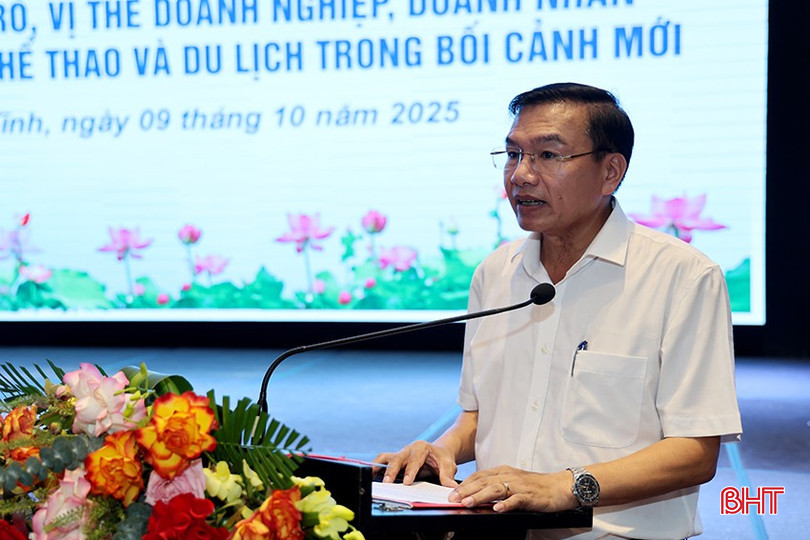 Phó Giám đốc Sở VH-TT&DL Trần Xuân Lương phát biểu đề dẫn tọa đàm. bqbht_br_img-7937-14.jpg