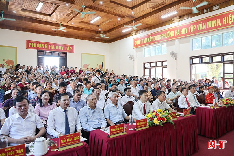 Đại biểu tham dự lễ. bqbht_br_img-5889-1.jpg