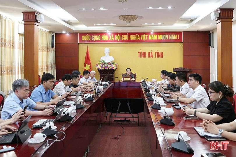 Điểm cầu Hà Tĩnh do lãnh đạo Sở Tài chính chủ trì điều hành. bqbht_br_z6716563232068-1a66d1177452dab04dda859fbe1d7d7f.jpg