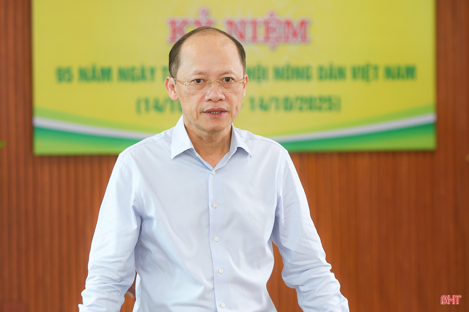 Phó Bí thư Tỉnh ủy - Phó Chủ tịch Thường trực UBND tỉnh Nguyễn Hồng Lĩnh phát biểu chúc mừng. bqbht_br_aimg-1258.jpg