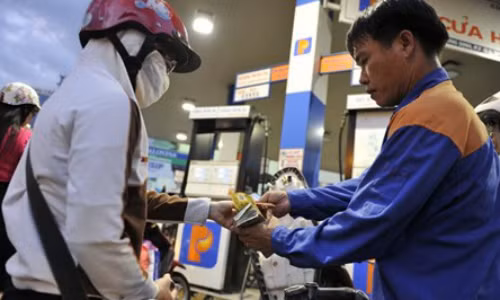 xang dau dong loat tang gia