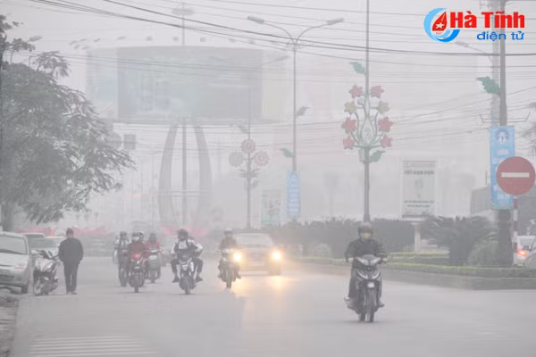 thanh pho ha tinh mo ao trong suong mu