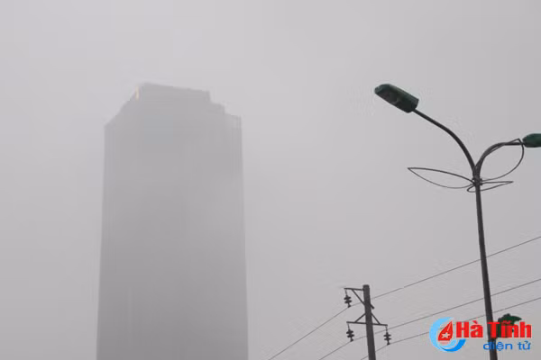 thanh pho ha tinh mo ao trong suong mu