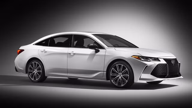 toyota avalon 2019 chinh thuc lo dien