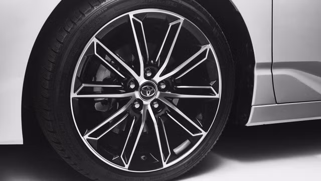 toyota avalon 2019 chinh thuc lo dien