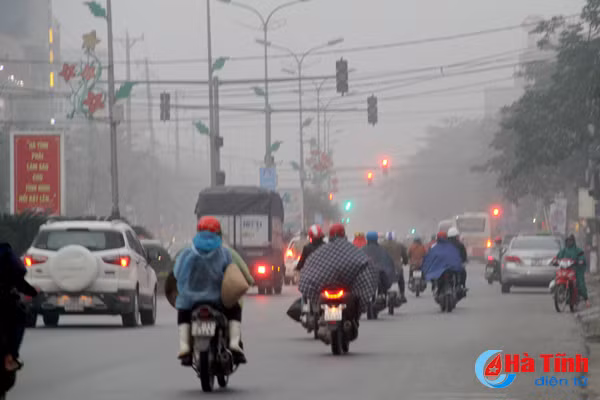 thanh pho ha tinh mo ao trong suong mu