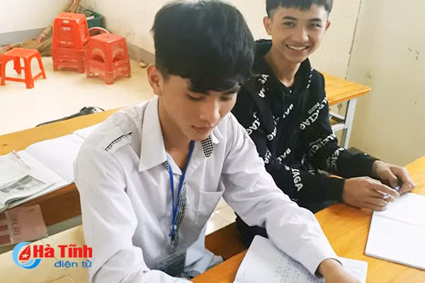chu nhan chiec vi chua 30 trieu viet thu cam on nam sinh nhat duoc tra lai