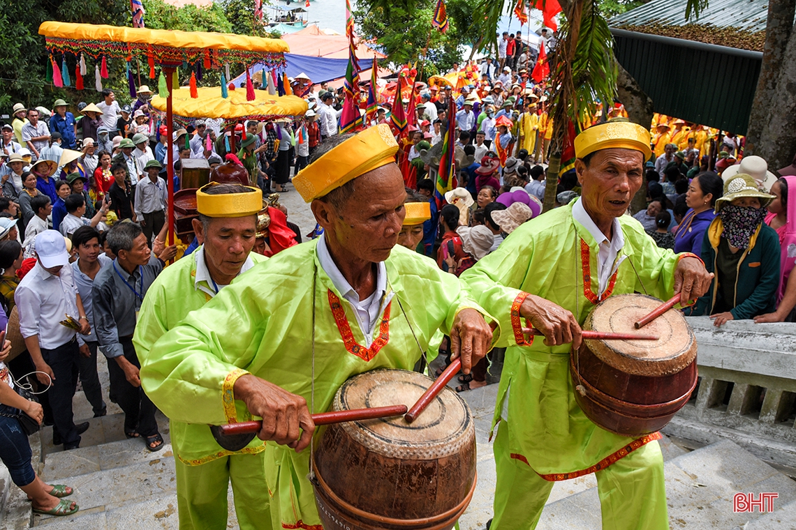 Lễ hội đền Chiêu Trưng - linh thiêng và rực rỡ!