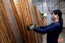 Công nghệ sấy khép kín mở hướng phát triển mới cho bánh đa nem Hà Tĩnh