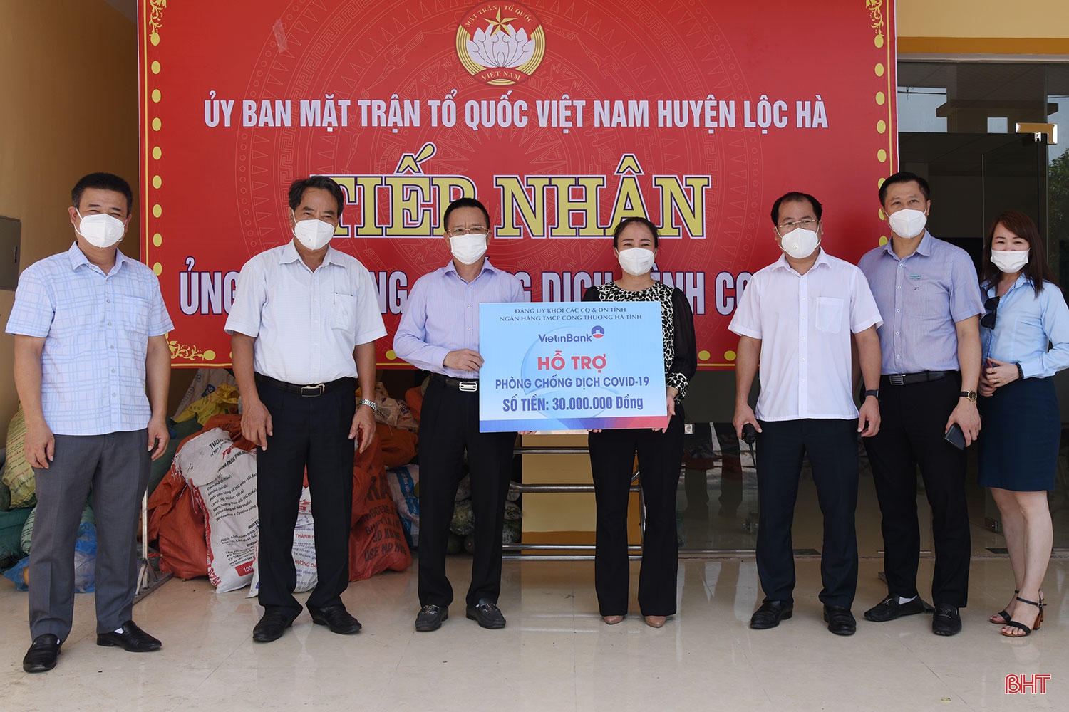 Đảng bộ Khối CCQ&DN tỉnh Hà Tĩnh phát huy truyền thống 65 năm, đoàn kết xây dựng quê hương phát triển
