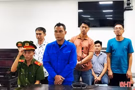 Cá độ bóng đá trực tuyến, 8 bị cáo lĩnh án
