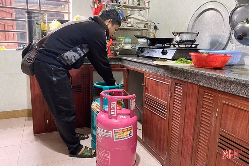 Hà Tĩnh: Giá gas tăng vọt, cả người bán lẫn người mua đều lo ngại!