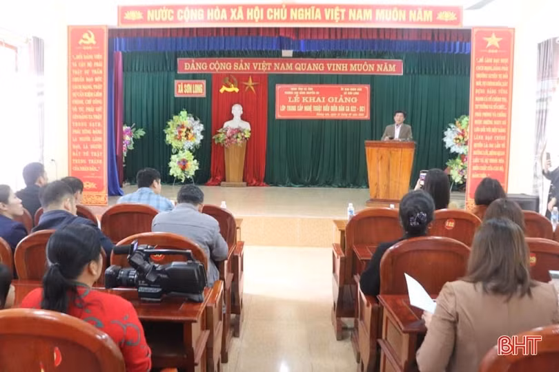 Người dân Hương Sơn được đào tạo trung cấp nghệ thuật biểu diễn dân ca