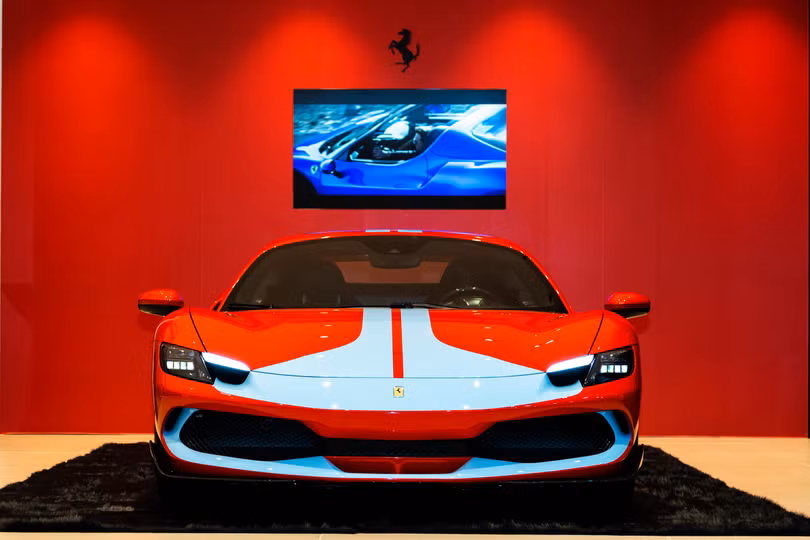Chiêm ngưỡng siêu xe mui trần Ferrari 296 GTS, giá bán hơn 23 tỷ đồng