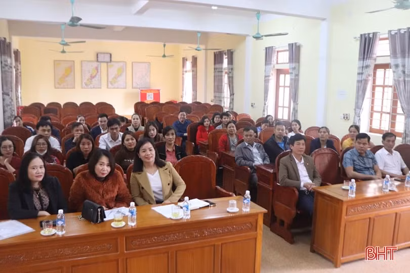 Người dân Hương Sơn được đào tạo trung cấp nghệ thuật biểu diễn dân ca