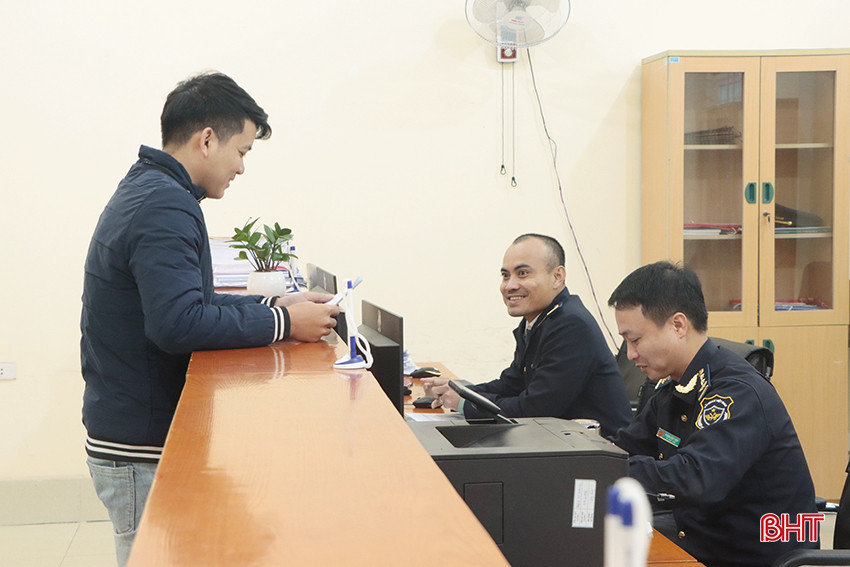 Cục Hải quan tỉnh là đơn vị đứng đầu bảng xếp hạng DDCI năm 2023 với tổng điểm 75,33.