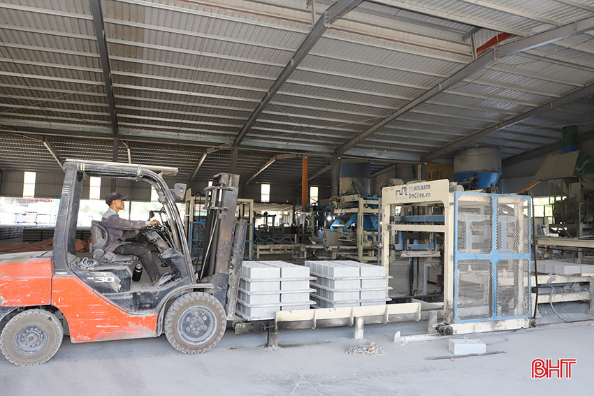 Qua khảo sát, cộng đồng doanh nghiệp kỳ vọng môi trường sản xuất kinh doanh, các thủ tục hành chính sẽ thuận lợi hơn.