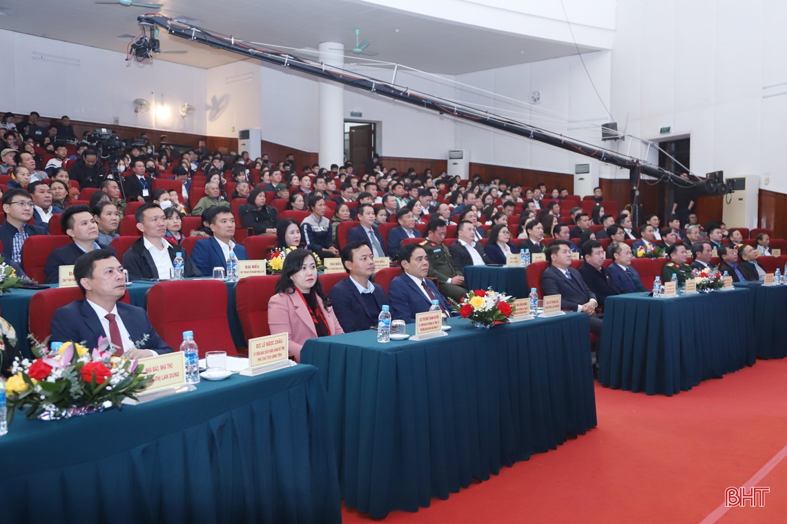 Huy động 8,8 tỷ đồng ủng hộ chương trình “Xuân ấm áp - Tết yêu thương”