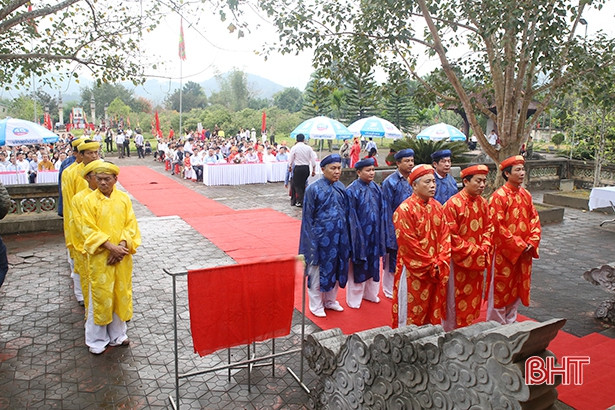 Thành kính lễ dâng hương, tri ân Đại Danh y Lê Hữu Trác