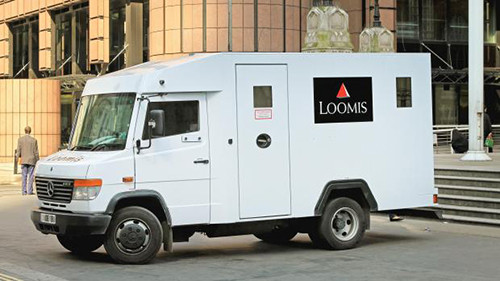 Nhân viên chuyển tiền Pháp đánh cắp xe chở gần 4 triệu USD