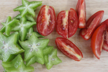 Canh tôm chua nấu khế giải ngấy sau tết cực ngon