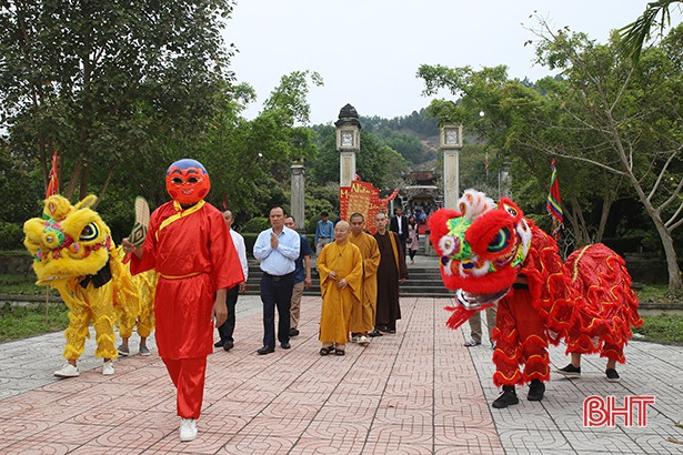 Thành kính lễ dâng hương, tri ân Đại Danh y Lê Hữu Trác
