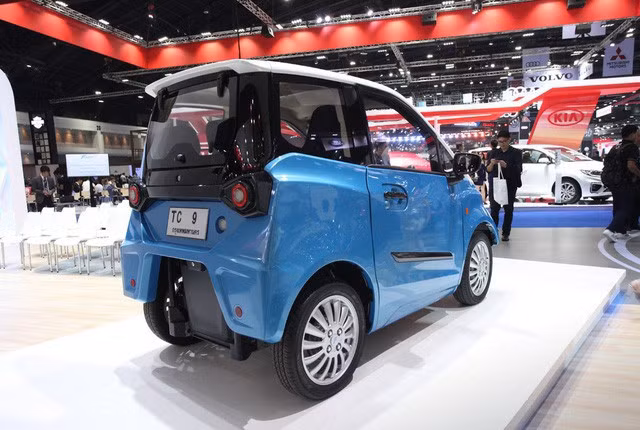 Mẫu xe Nhật muốn đổ bộ Việt Nam nhưng hình ảnh này khiến ai cũng nghĩ tới VinFast