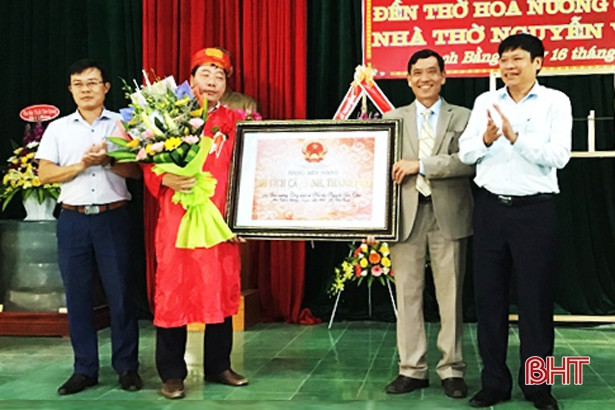 Đền thờ Hoa Nương Công Chúa và nhà thờ Nguyễn Văn đón bằng Di tích lịch sử văn hóa cấp tỉnh