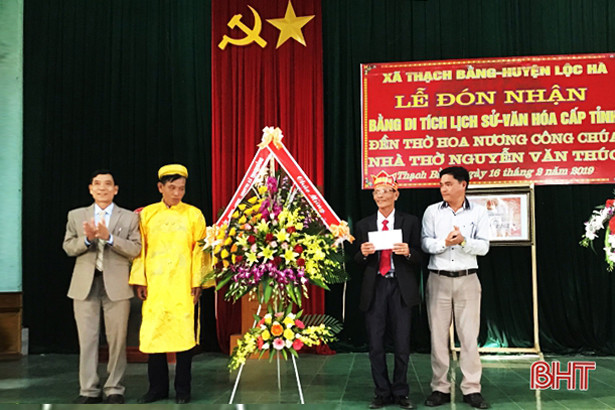 Đền thờ Hoa Nương Công Chúa và nhà thờ Nguyễn Văn đón bằng Di tích lịch sử văn hóa cấp tỉnh