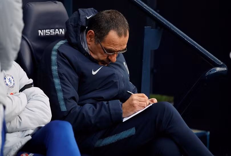 Vì đâu Chelsea thảm bại 0-6 trước Man City?