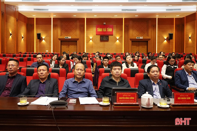 Các đại biểu tham gia tại điểm cầu Hà Tĩnh. bqbht_br_dai-bieu3.jpg