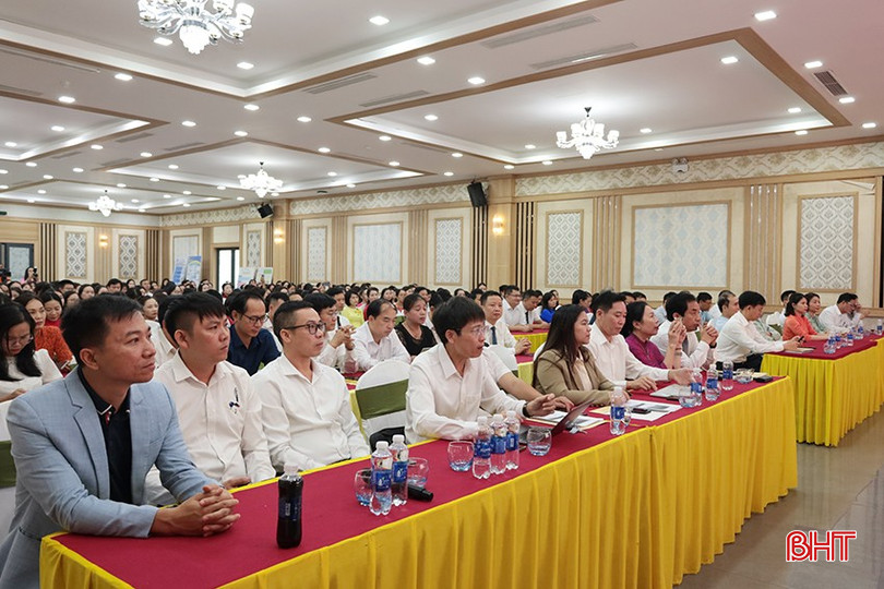 Delegates attending the conference. bqbht_br_canh-toan1.jpg