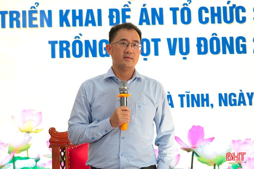 លោក Nguyen Thanh Hai អនុប្រធានមន្ទីរកសិកម្ម និងបរិស្ថានខេត្ត Ha Tinh ថ្លែងសុន្ទរកថាដឹកនាំផលិតកម្មដំណាំរដូវរងាឆ្នាំ ២០២៥។ bqbht_br_dai-bieu-ong-hai.png
