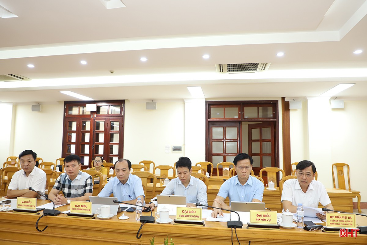 Đại biểu dự hội nghị tại điểm cầu Hà Tĩnh. bqbht_br_6.jpg