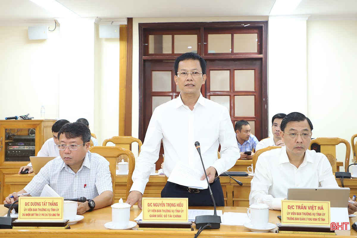 Giám đốc Sở Tài chính Nguyễn Trọng Hiếu báo cáo tình hình kinh tế - xã hội 9 tháng năm 2025. bqbht_br_3.jpg