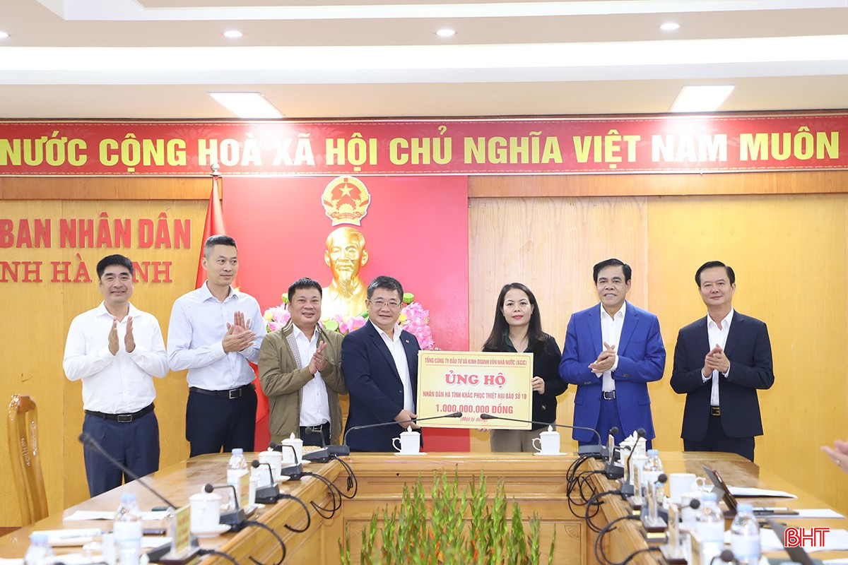 SCIC trao hỗ trợ Hà Tĩnh 1 tỷ đồng để khắc phục hậu quả bão số 10. bqbht_br_3.jpg