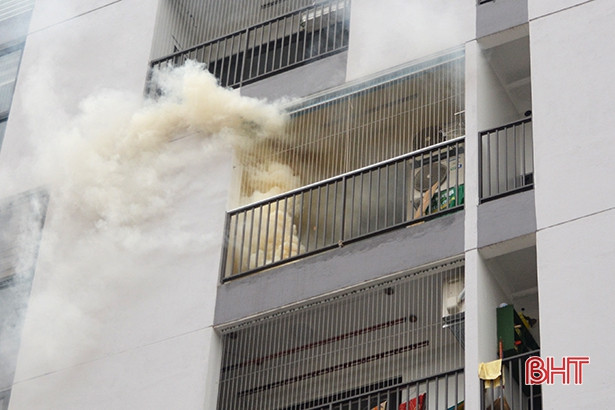 Diễn tập chữa cháy ở chung cư nhà ở xã hội Hà Tĩnh