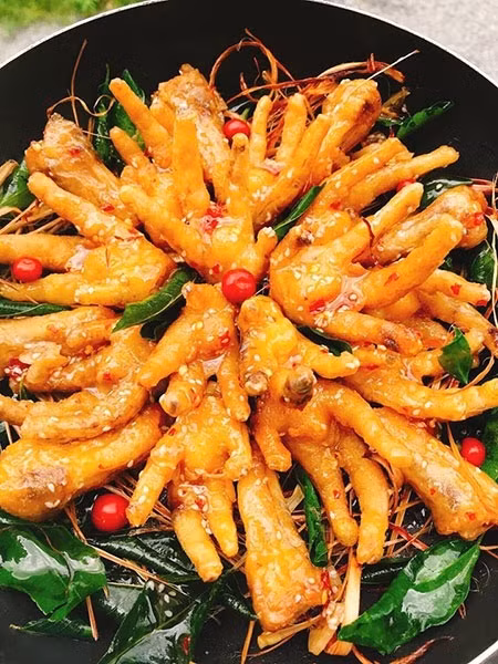 Làm chân gà chiên nước mắm chanh giòn thơm cho ông xã nhâm nhi