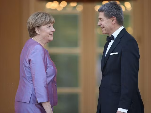 Điều ít biết về cuộc sống của người phụ nữ quyền lực nhất thế giới