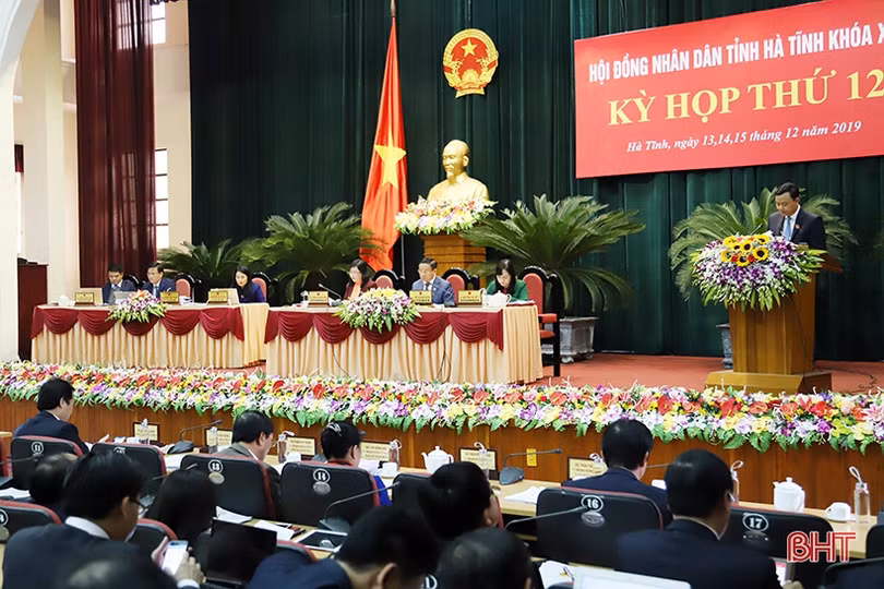 Đại biểu HĐND Hà Tĩnh tập trung trí tuệ “hiến kế” thực hiện các mục tiêu KT-XH năm 2020