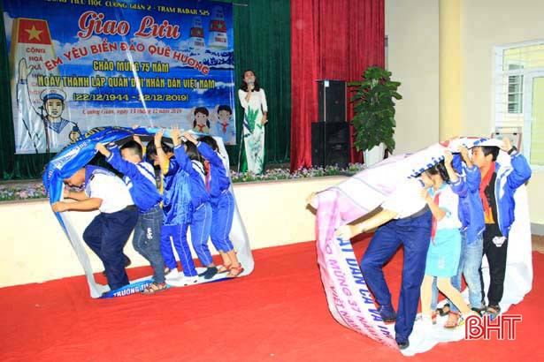 Nâng cao hiểu biết về kiến thức biển đảo cho học sinh Nghi Xuân