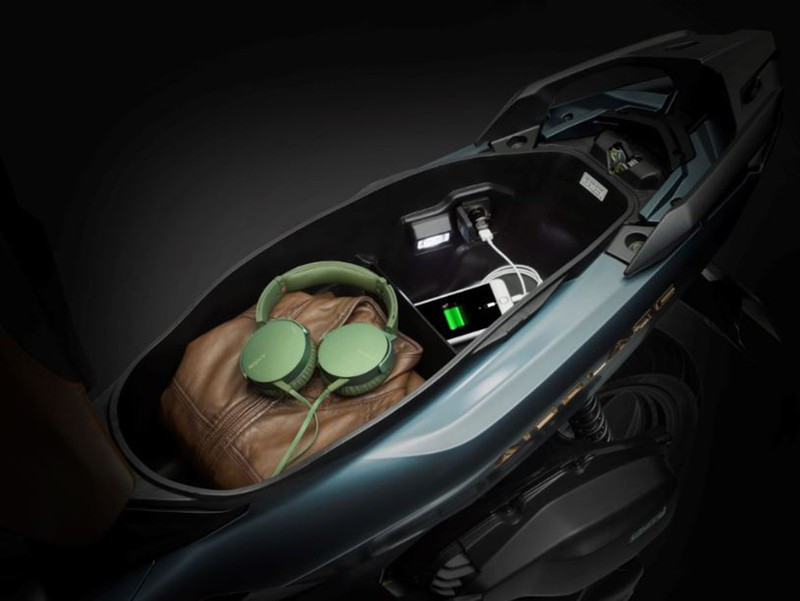 honda air blade mới thêm phiên bản giá cao nhất 56,39 triệu đồng hình 5 Honda Air Blade mới thêm phiên bản giá cao nhất 56,39 triệu đồng