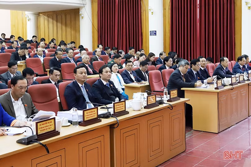 Đại biểu HĐND Hà Tĩnh tập trung trí tuệ “hiến kế” thực hiện các mục tiêu KT-XH năm 2020