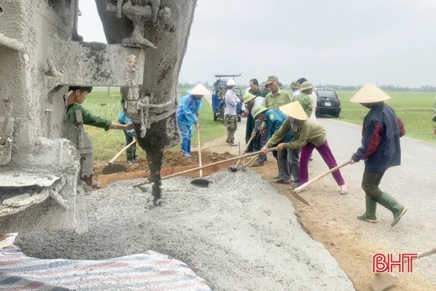 Lộc Hà vượt 25% chỉ tiêu xây dựng giao thông nông thôn năm 2019