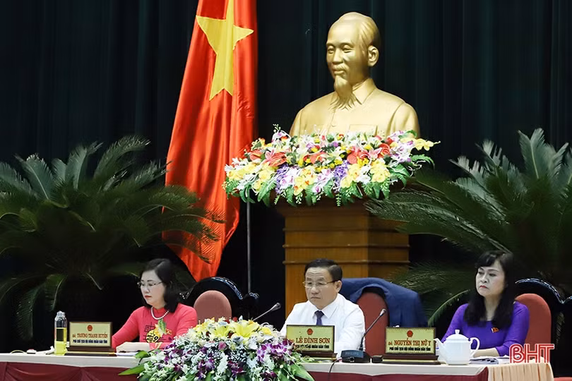 Đại biểu HĐND tỉnh Hà Tĩnh chất vấn về chất lượng xét xử của tòa án nhân dân hai cấp