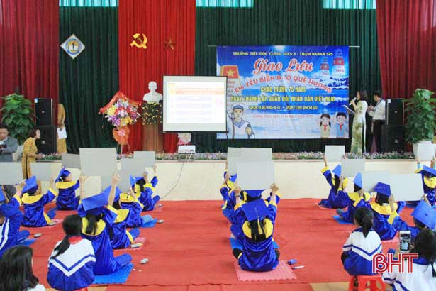 Nâng cao hiểu biết về kiến thức biển đảo cho học sinh Nghi Xuân