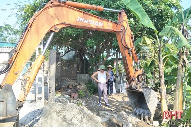 Lộc Hà vượt 25% chỉ tiêu xây dựng giao thông nông thôn năm 2019