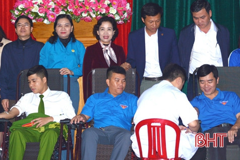 Cán bộ, công chức, ĐVTN thị xã Kỳ Anh hiến 210 đơn vị máu