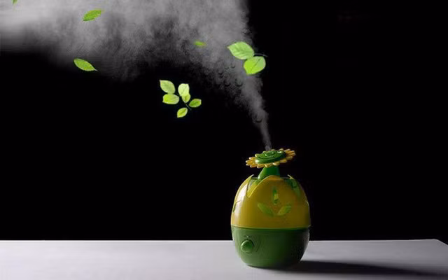 Vì sao con người thường gặp hiện tượng tĩnh điện rõ nét vào mùa đông?