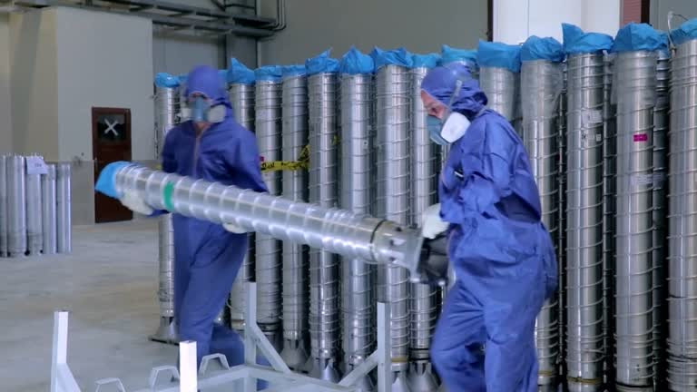 Iran tuyên bố sẽ sớm trình làng “50 thành tựu hạt nhân”